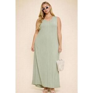 NWT Andree by Unit Sage Green Textured V-Neck Maxi Dress Sizes 1X-2X Stretchy